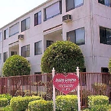 Azalea Gardens 3776 Herman Avenue San Diego Ca Apartments For