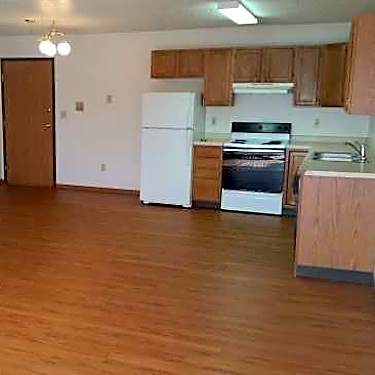 Winterland I Apartments 4275 5th Ave N Grand Forks Nd Apartments For Rent Rent Com