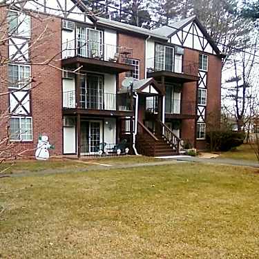 Tudor Crest Estates 459 Lafayette Road A 1 Seabrook Nh Apartments For Rent Rent Com