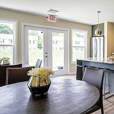 Hawthorne At Lily Flagg 8309 Whitesburg Way Se Huntsville Al Apartments For Rent Rent Com