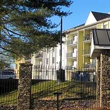 Stanton Glenn 3048 Stanton Road Se Apartment 104 Washington Dc Apartments For Rent Rent Com