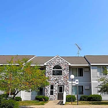 Majestic Pines 670 Kahlil Drive Baldwin Mi Apartments For Rent Rent Com