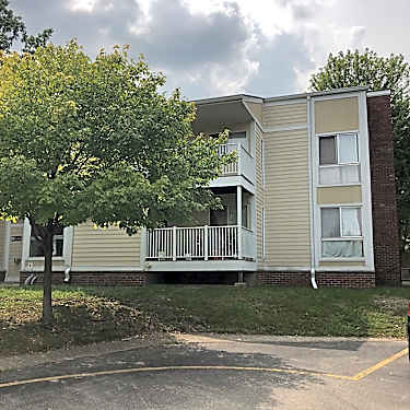 Cliffview Apartments 1691 Cliffview Dr Rochester Hills Mi