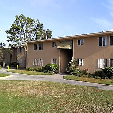 Holiday Manor Apartment Homes 1924 Camino Del Sol Oxnard Ca