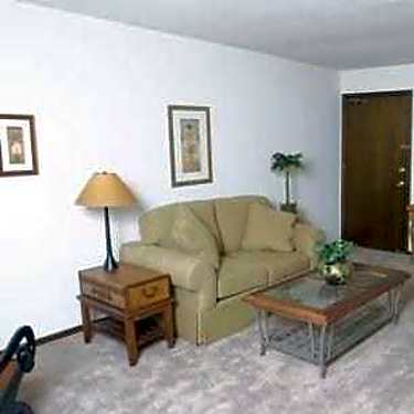 Windsor Gates 6200 78th Avenue North Brooklyn Park Mn Apartments For Rent Rent Com