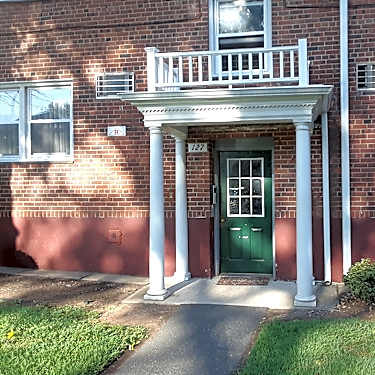 Chilton Hall 127 Chilton St Elizabeth Nj Apartments For Rent Rent Com