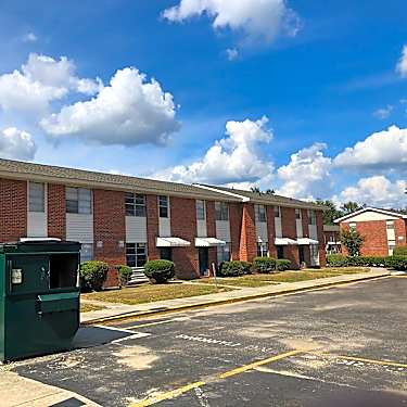 Magnolia Trace Apartment Homes 318 12 Royal St Florence Sc Apartments For Rent Rent Com