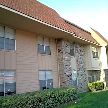 Garden Park Apartments 3565 Portland St Irving Tx Apartments For Rent Rent Com