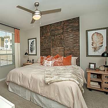 Town Commons 1000 S Gilbert Rd Gilbert Az Apartments For Rent Rent Com