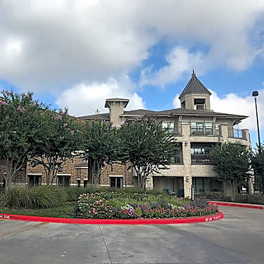 Atria Cinco Ranch Senior Living 24001 Cinco Village Center Blvd Katy Tx Apartments For Rent Rent Com