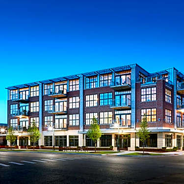 The District Lofts 2051 Villa Road 103 Birmingham Mi Apartments For Rent Rent Com