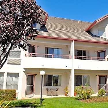 Bay Park 2621 Appian Way Pinole Ca Apartments For Rent Rent Com