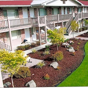 Highland Court Apartments 1122 South Highland Ave Tacoma Wa Apartments For Rent Rent Com
