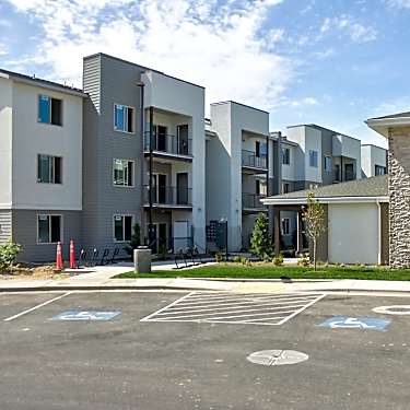Arrive Skyline 2001 S Federal Way Boise Id Apartments For Rent Rent Com