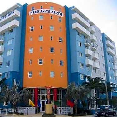 Pinnacle Square 8300 Ne 1st Place Miami Fl Apartments For