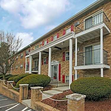 Toll House 124 Toll House Rd Greensburg Pa Apartments For Rent Rent Com