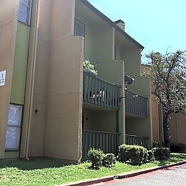 Sunchase Park 8550 Park Ln Dallas Tx Apartments For Rent Rent Com