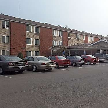St Joseph Apartments 7677 Watson Rd Saint Louis Mo Apartments For Rent Rent Com