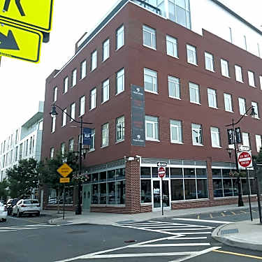 Teachers Villagebuilding 1 35 Maiden Lane Newark Nj Apartments For Rent Rent Com