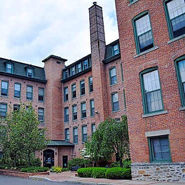 The Corset Factory 21 Ann St Norwalk Ct Apartments For Rent Rent Com