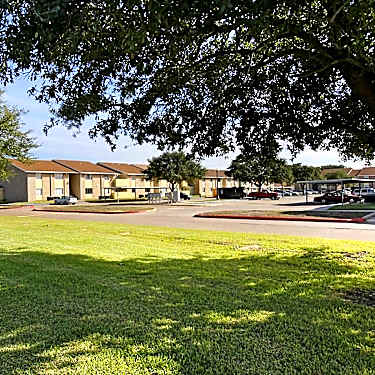 Avery Trace Apartments 4020 Hwy 365 Port Arthur Tx Apartments