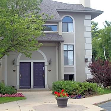 Perrine Pointe 4100 Perrine Pointe Midland Mi Apartments For Rent Rent Com