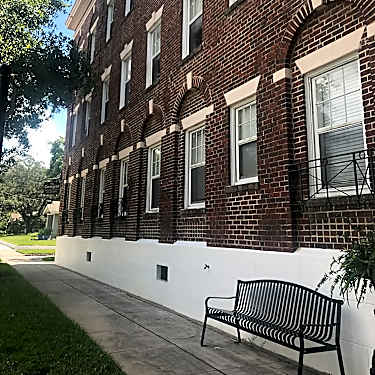 Hyde Park Apts 2104 West Hills Ave Tampa Fl Apartments For Rent Rent Com