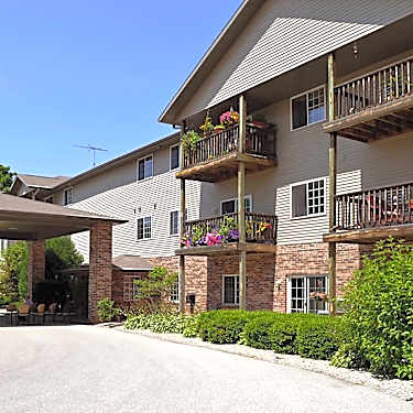 Big Hill Regency House Apts 500 N 9th Ct Sturgeon Bay Wi Apartments For Rent Rent Com