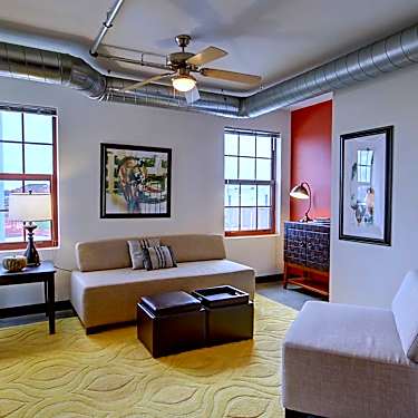 Northstar At Siebert Field Student Apartments 1611 8th St Se Minneapolis Mn Apartments For Rent Rent Com