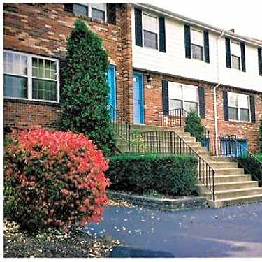 Pinewood Square Townhomes 317 Pinewood Square Penn Hills Pa Townhome For Rent Rent Com