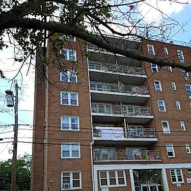 486 490 Park Ave 486 490 Park Ave Paterson Nj Apartments For Rent Rent Com