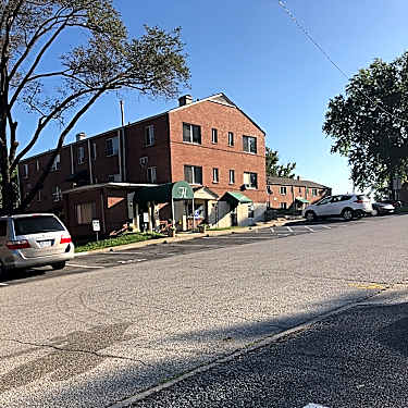 Hillcrest Village Apts 930 N 34th St Kansas City Ks Apartments For Rent Rent Com