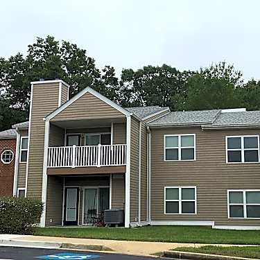 Spring Valley Apartments 46553 Valley Ct Lexington Park Md Apartments For Rent Rent Com