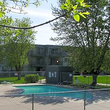 Fox Ridge Estates 3367 Coachman Road 107 Eagan Mn Apartments For Rent Rent Com