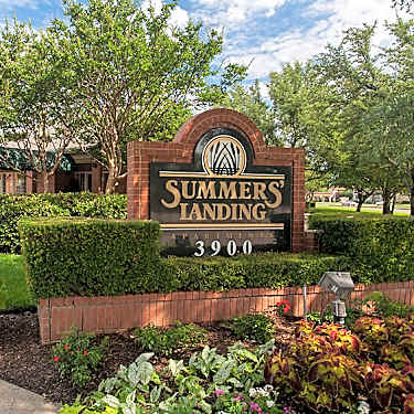 Summers Landing Apartments 3900 Centreport Blvd Fort Worth Tx Apartments For Rent Rent Com