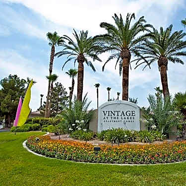 Vintage At The Lakes 8321 West Sahara Ave Las Vegas Nv Apartments For Rent Rent Com
