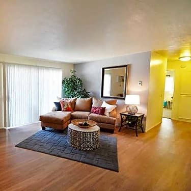 Mesa Garden 800 E Bobier Drive Vista Ca Apartments For Rent