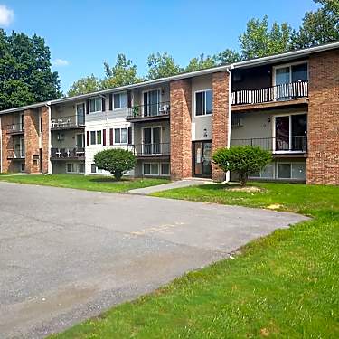 Candlewyck Apartments 31 Candlewyck Ln Utica Ny Apartments For Rent Rent Com