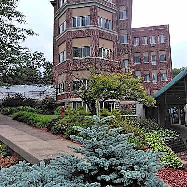 Forest Park Village 2901 7th St Wausau Wi Apartments For Rent