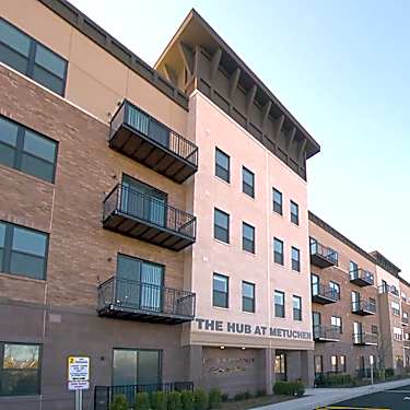 The Hub At Metuchen 658 Middlesex Avenue Metuchen Nj Apartments For Rent Rent Com