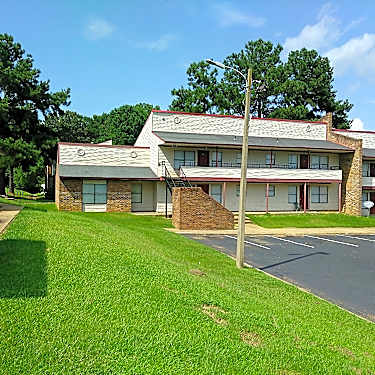 Forest Park Apts 1651 Forest Ave Jackson Ms Apartments For