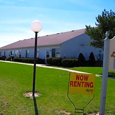 Whispering Winds 800 Maple Street Stryker Oh Apartments For