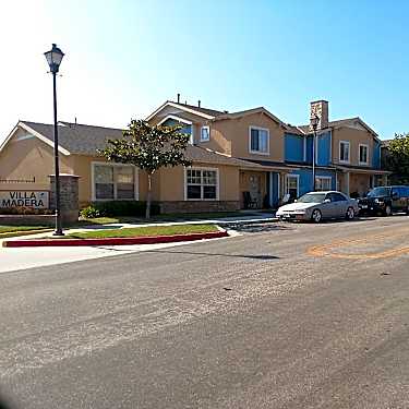 Villa Madera 1051 N A St Oxnard Ca Apartments For Rent Rent Com