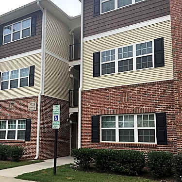 Willow Oak Run 2908 Turning Oak Dr Charlotte Nc Apartments For Rent Rent Com