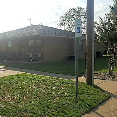 Cliff View Village Apartments 2426 Simpson Stuart Rd Dallas Tx Apartments For Rent Rent Com