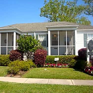 Azalea Gardens 519 Lauricella Ave New Orleans La Apartments For Rent Rent Com