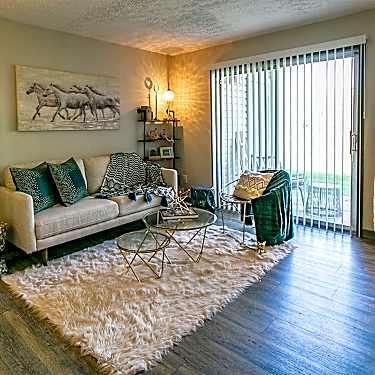 Runaway Bay 1480 Runaway Bay Drive Columbus Oh Apartments For Rent Rent Com