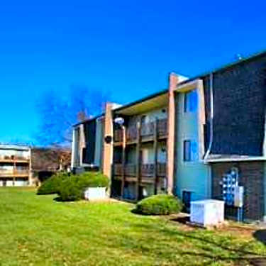 Brittany Place 8620 Utopia Dr Raytown Mo Apartments For Rent