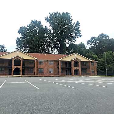 Trollinger Apartments 321 W Trollinger Ave Elon Nc Apartments For Rent Rent Com