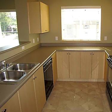 Riverside Park Apartments 3107 E Main Avenue Puyallup Wa